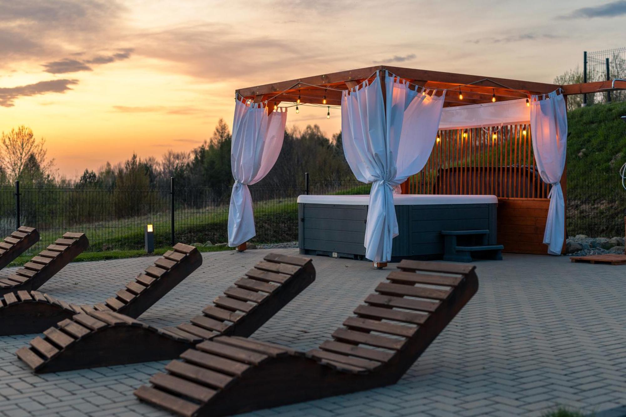 Chaty Skwirutowe Wzgorze - Domki Caloroczne Solina  Exterior foto